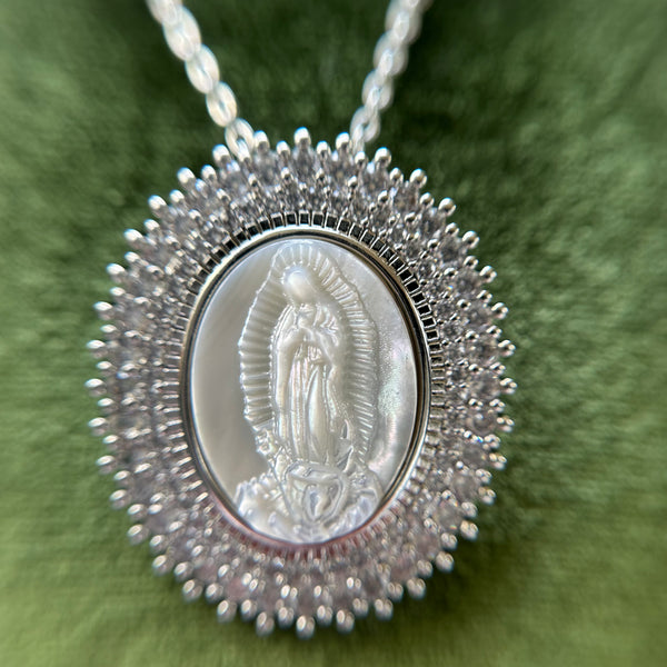 COLAR N.S. GUADALUPE MADRE PÉROLA SILVER