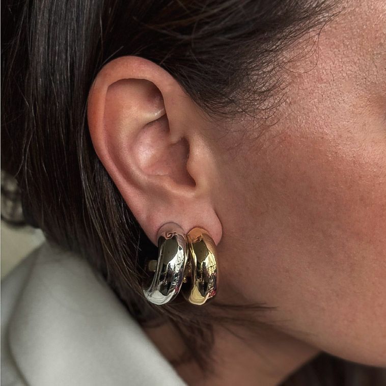 BRINCO ARGOLA TUBO BOLD (M)